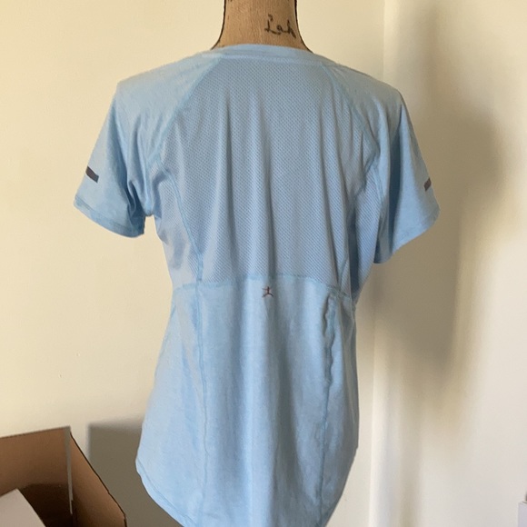 Danskin Blue Dry Fit, Sports Exercise Shirt 👕 Large - Picture 4 of 5